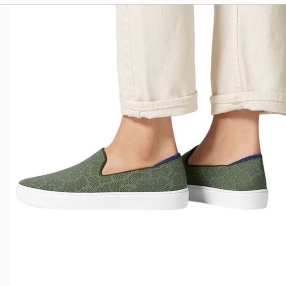 Rothy’s Safari Green Textured Print Slip On Sneakers Size 8 - Picture 1 of 9